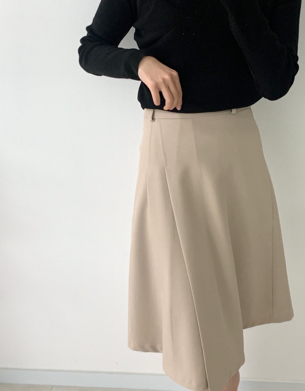 Slit pleated skirt (2color)